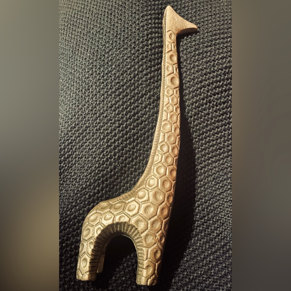 Sagebrook 16” Aluminum Giraffe Sculpture